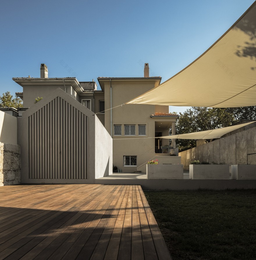 Semi Detached Home Renovation by Spaceworkers-1