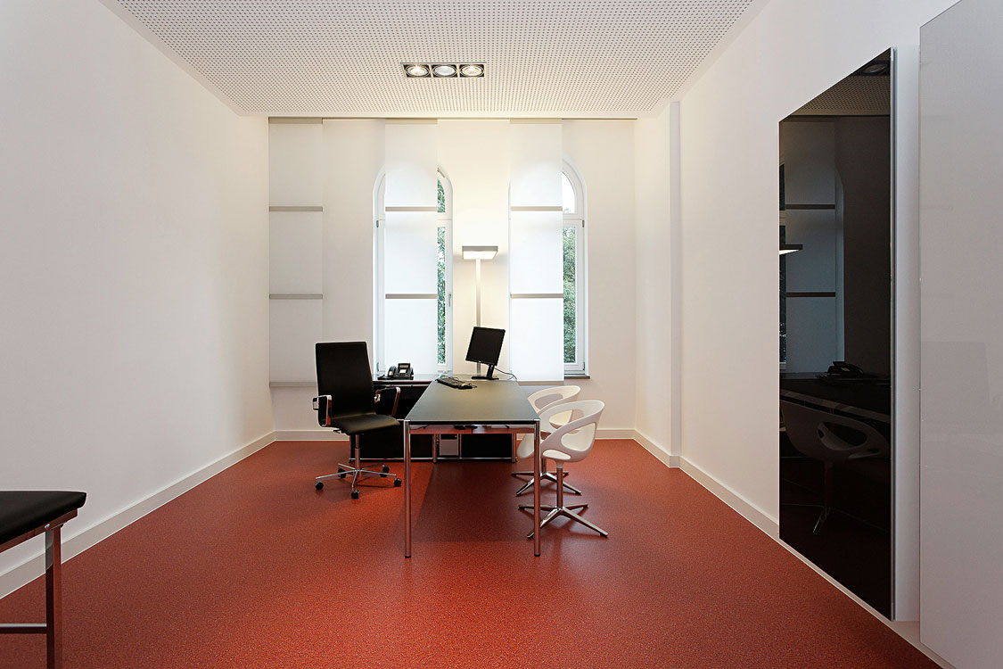 Ärztehaus Stolberg（斯托尔贝格医疗中心）丨Döring Dahmen Joeressen Architekten-7