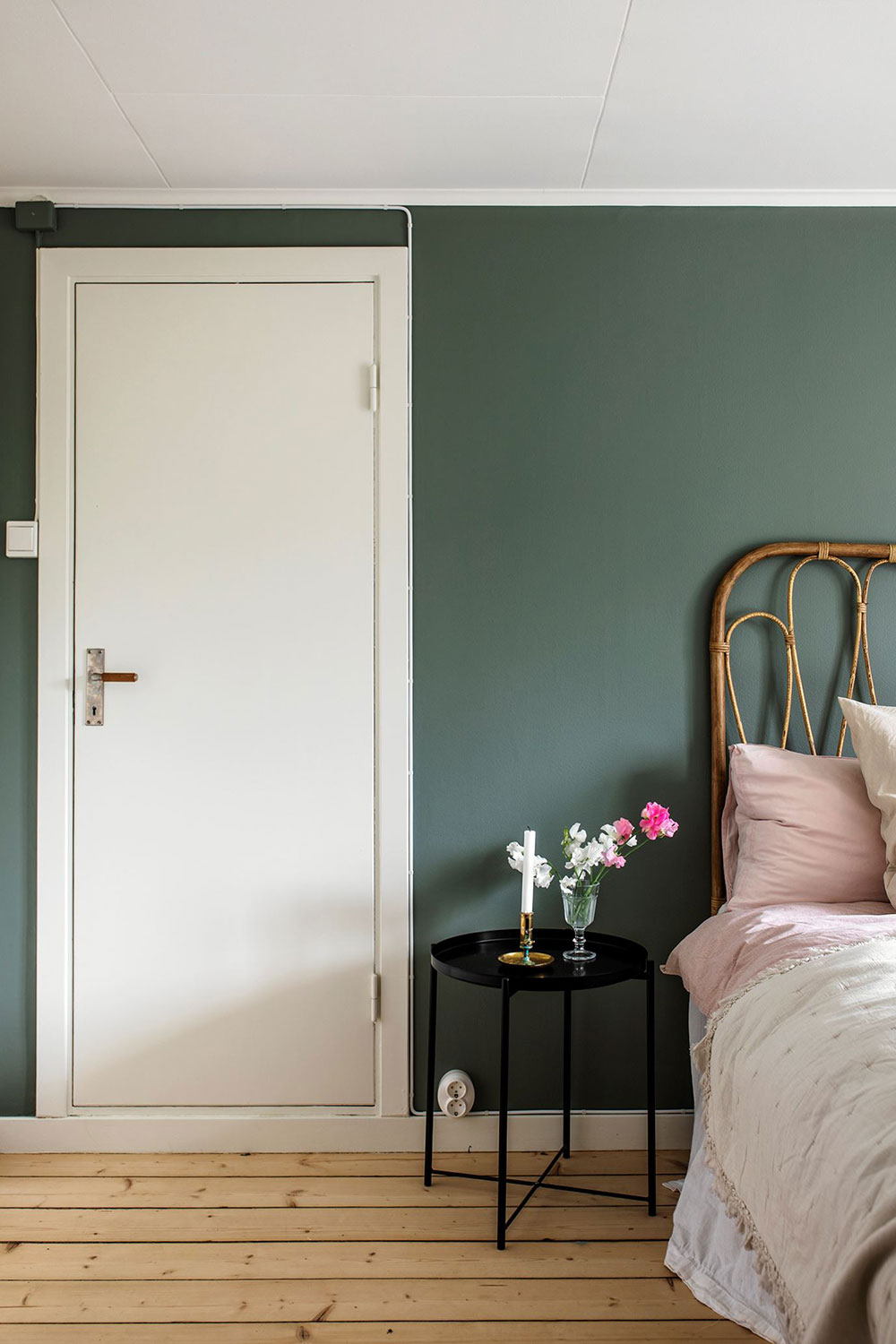 瑞典老夏季度假小屋的现代翻新-20