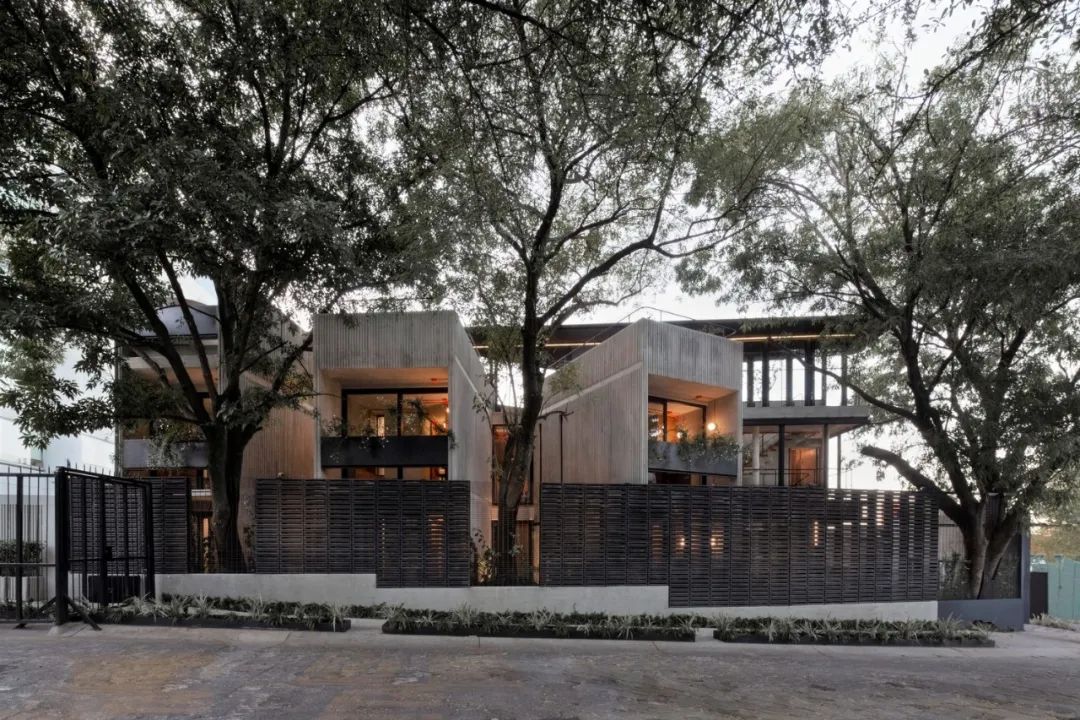 学生共享生活社区 · Interlomas 公寓丨墨西哥墨西哥城丨勾勾手设计网-15