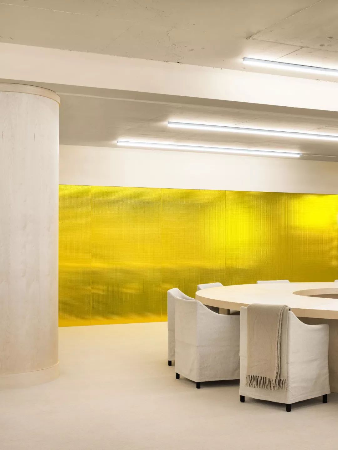 Halleroed | 雕塑艺术与自然材料的完美融合-43