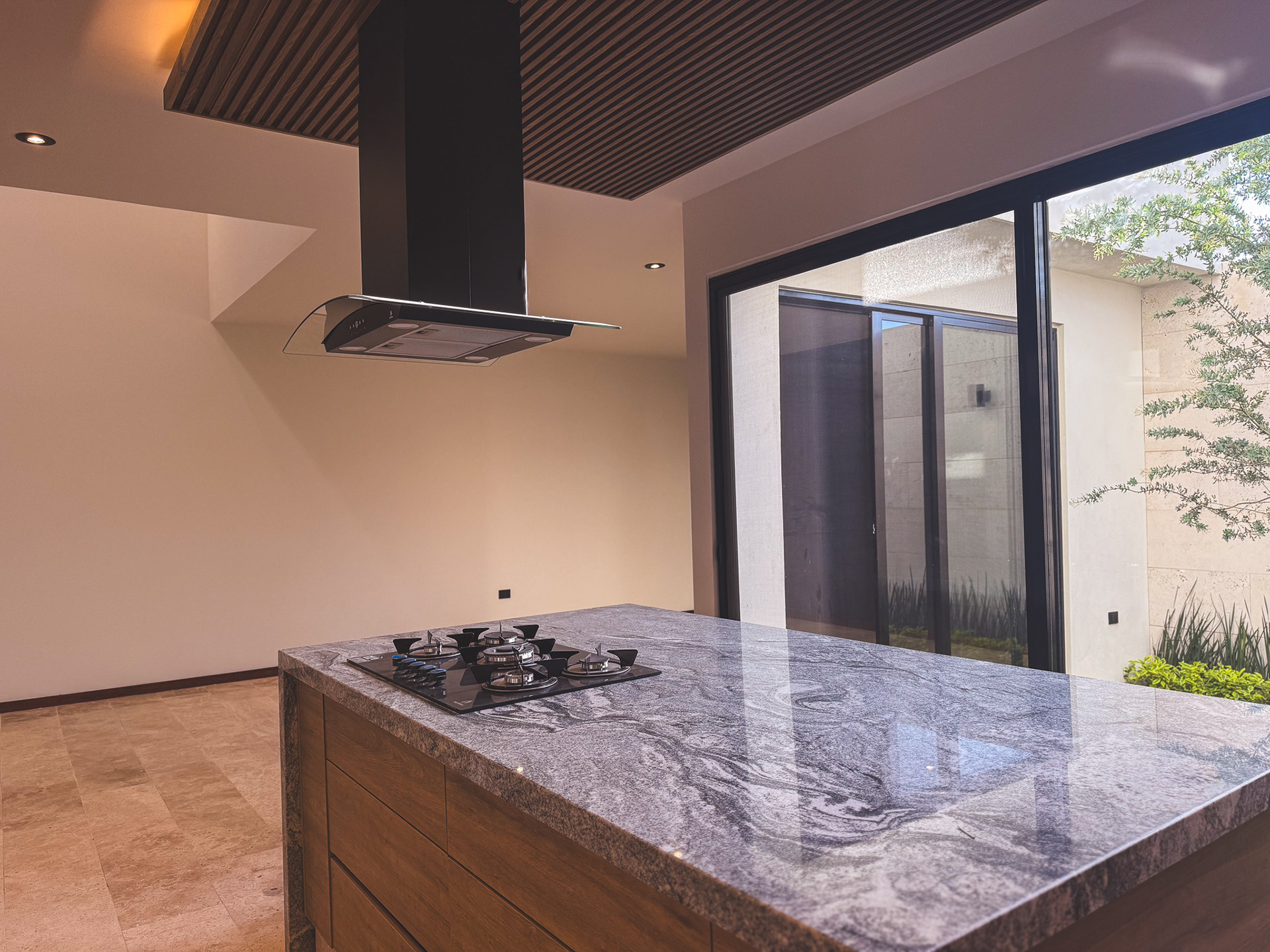 GALAXIA 205 | SAN ANGEL 5-13