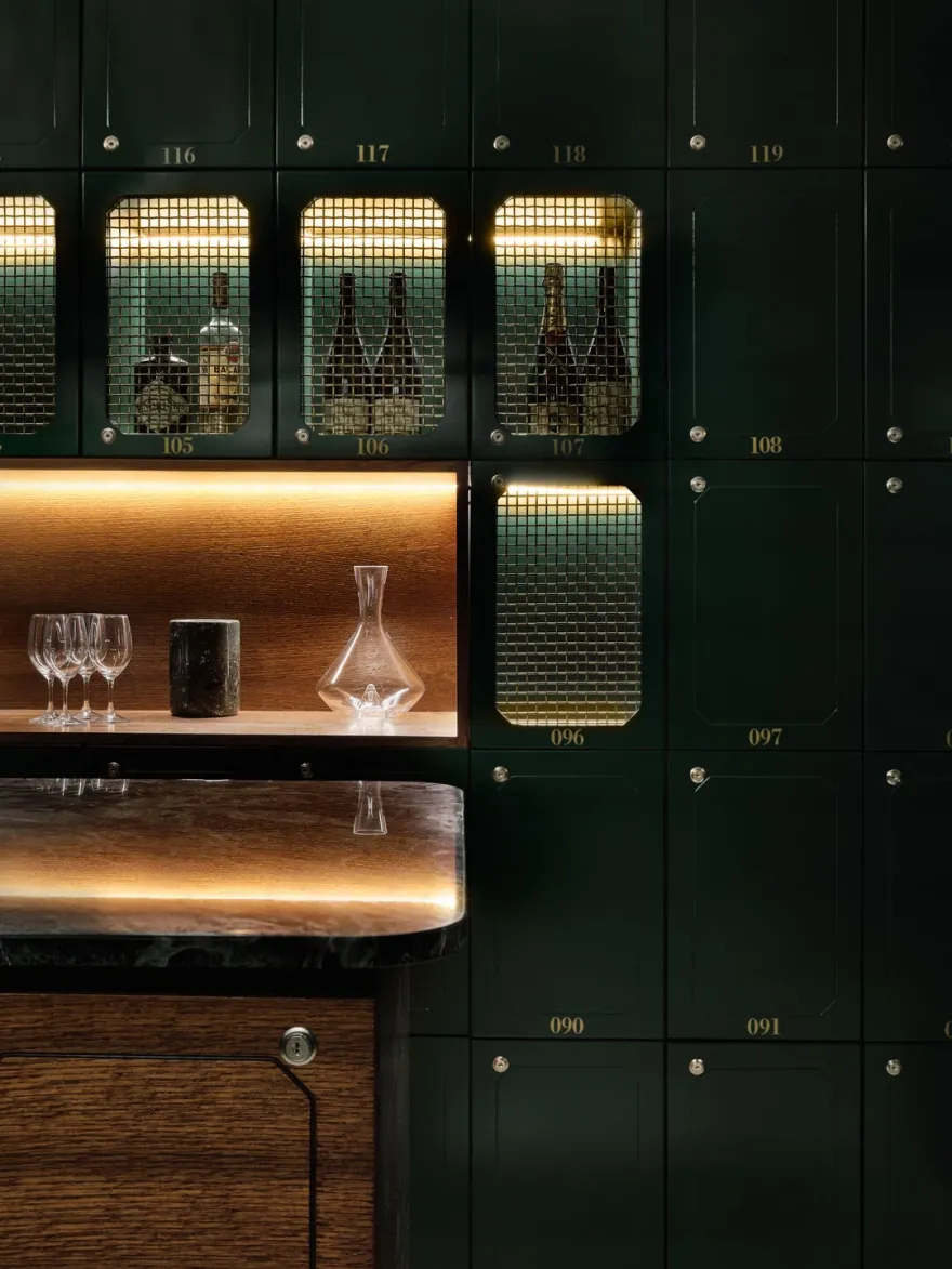 圣但尼俱乐部丨加拿大蒙特利尔丨HUMÀ DESIGN-16