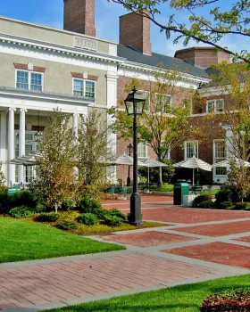 哈佛商学院学术校区设计丨意大利马萨丨Halvorson