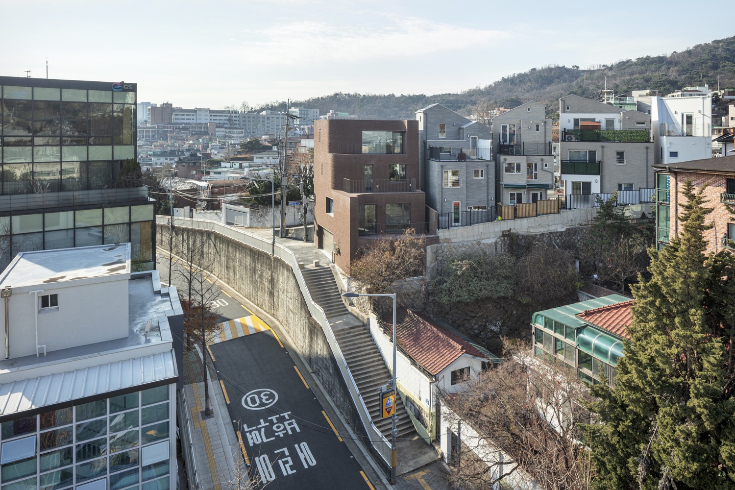 Ogindan Dandan House · 韩国首尔现代家庭住宅丨SML-37