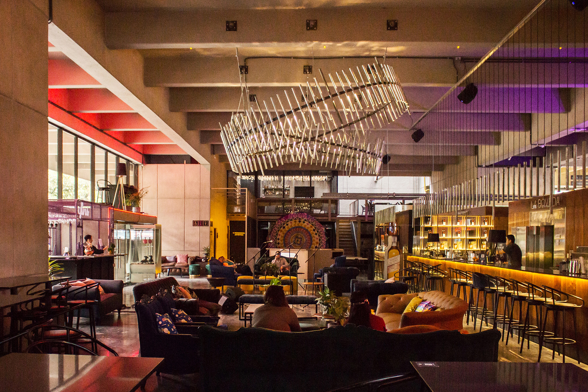 古 Guatemala 建筑经典变身文化商业中心-10