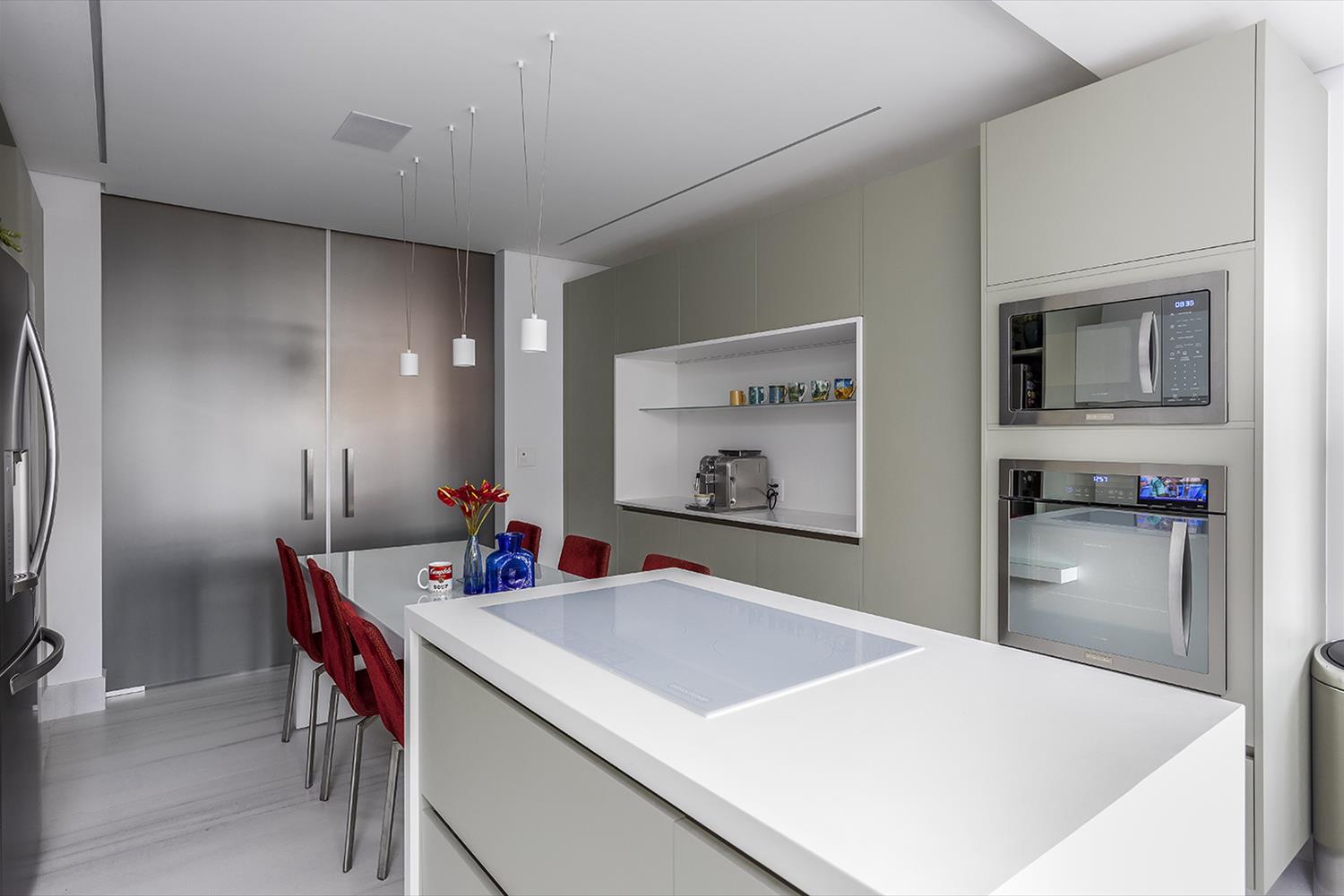 巴西圣保罗 1960 年代建筑里的和谐家居-8