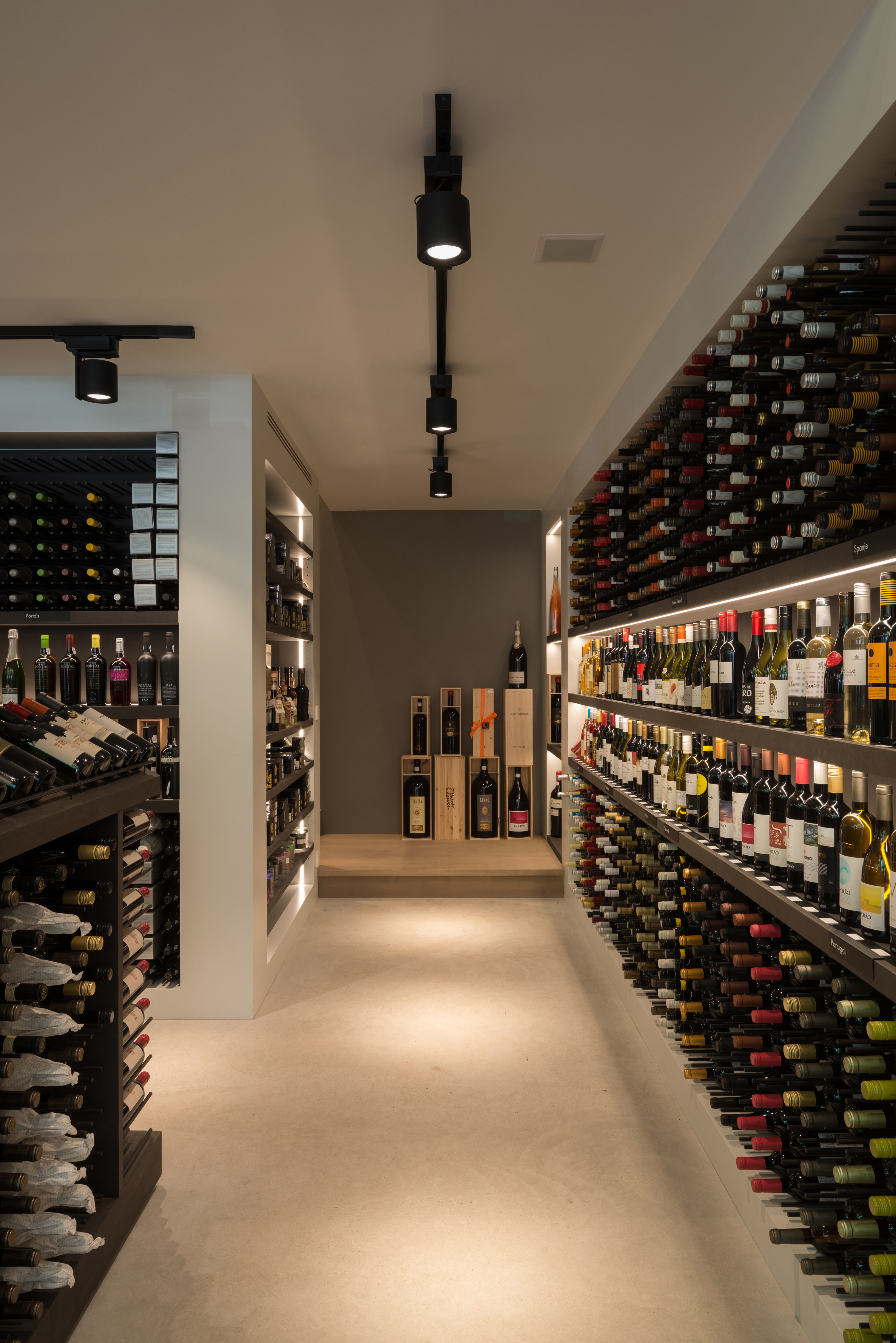 Track 230V Surface | Track 230V | Illuminazione architetturale | Modular Lighting Instruments-14