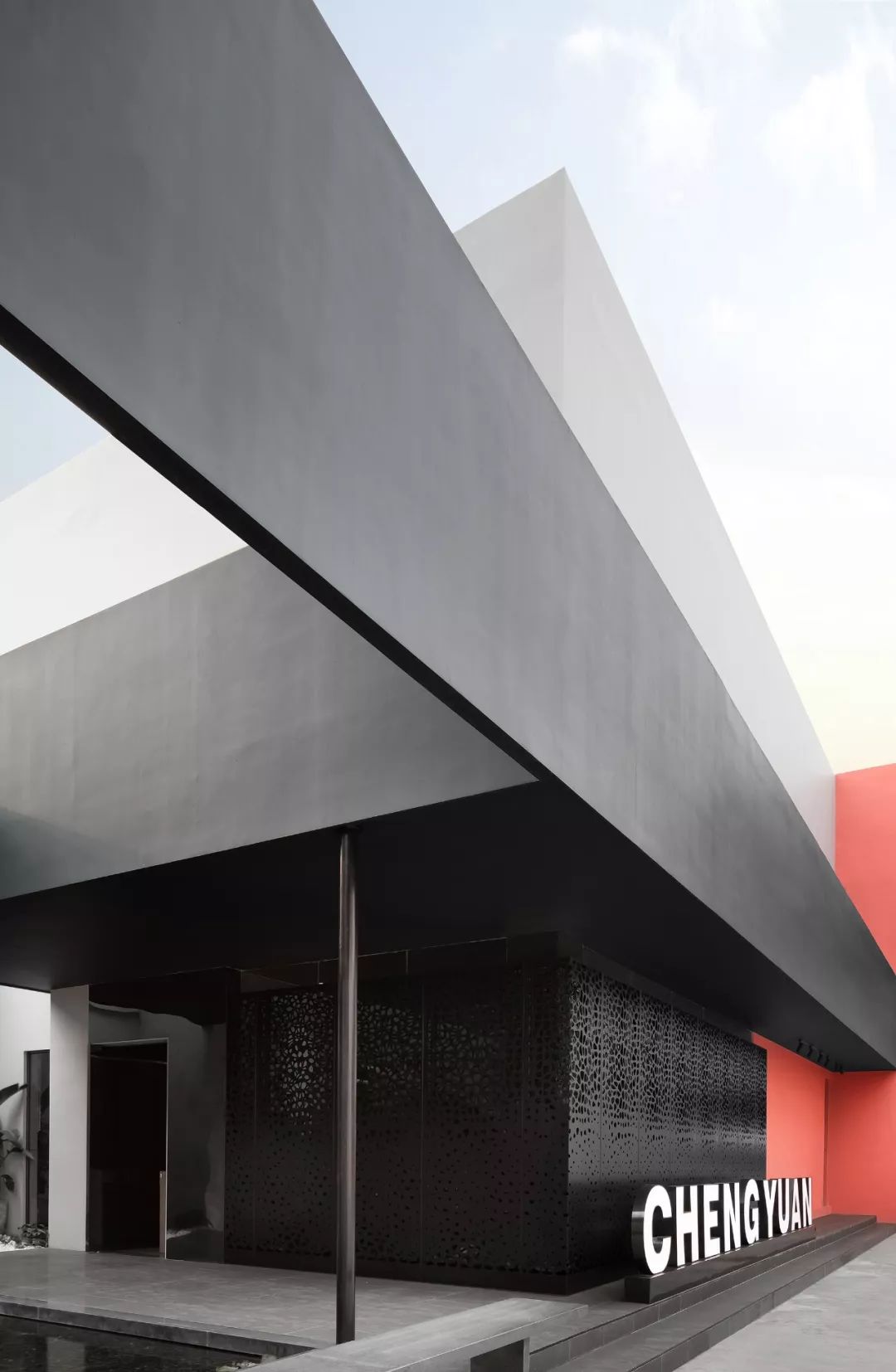 代工企业的品牌重塑,注入设计美学能量-43