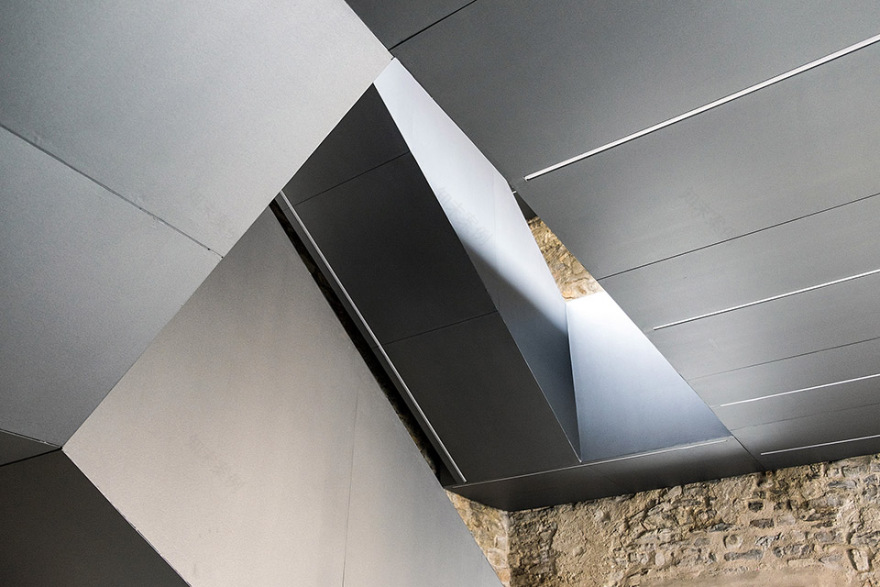 意大利古堡图书馆,现代与历史的完美融合-17