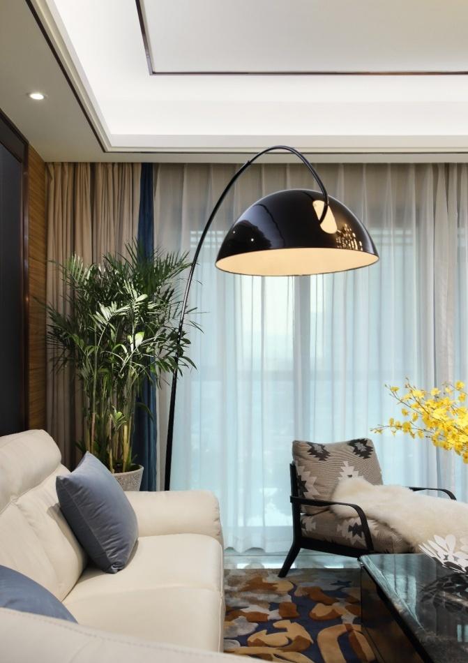 港式轻奢,金属色的摩登时尚-7