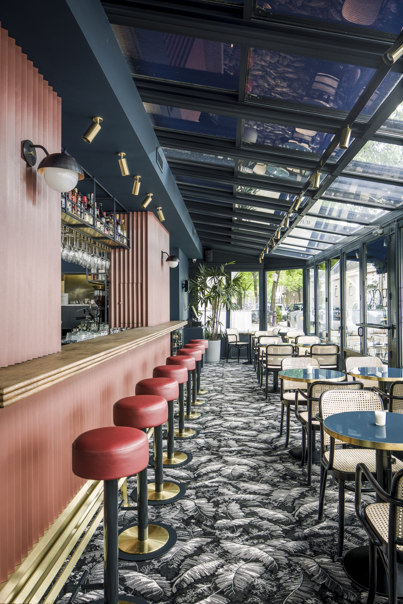 De Blauwe Draak 酒吧/Framework Studio-5