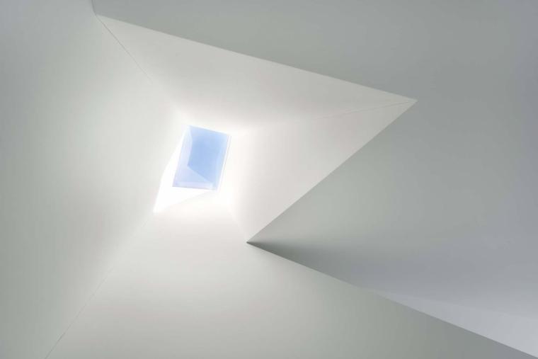 瑞士中世纪小镇新宅 | 传统与现代的完美融合-30