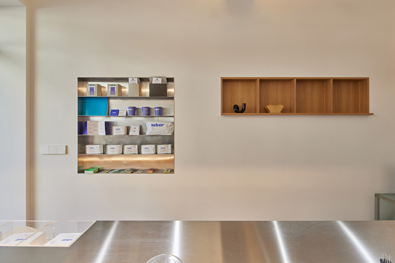 白色与木质 | 11 层奢华公寓的精致内饰-5