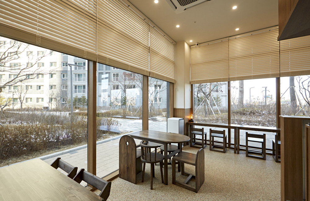 白色与木质的极简之美 | 12 平米小空间的神奇蜕变-6