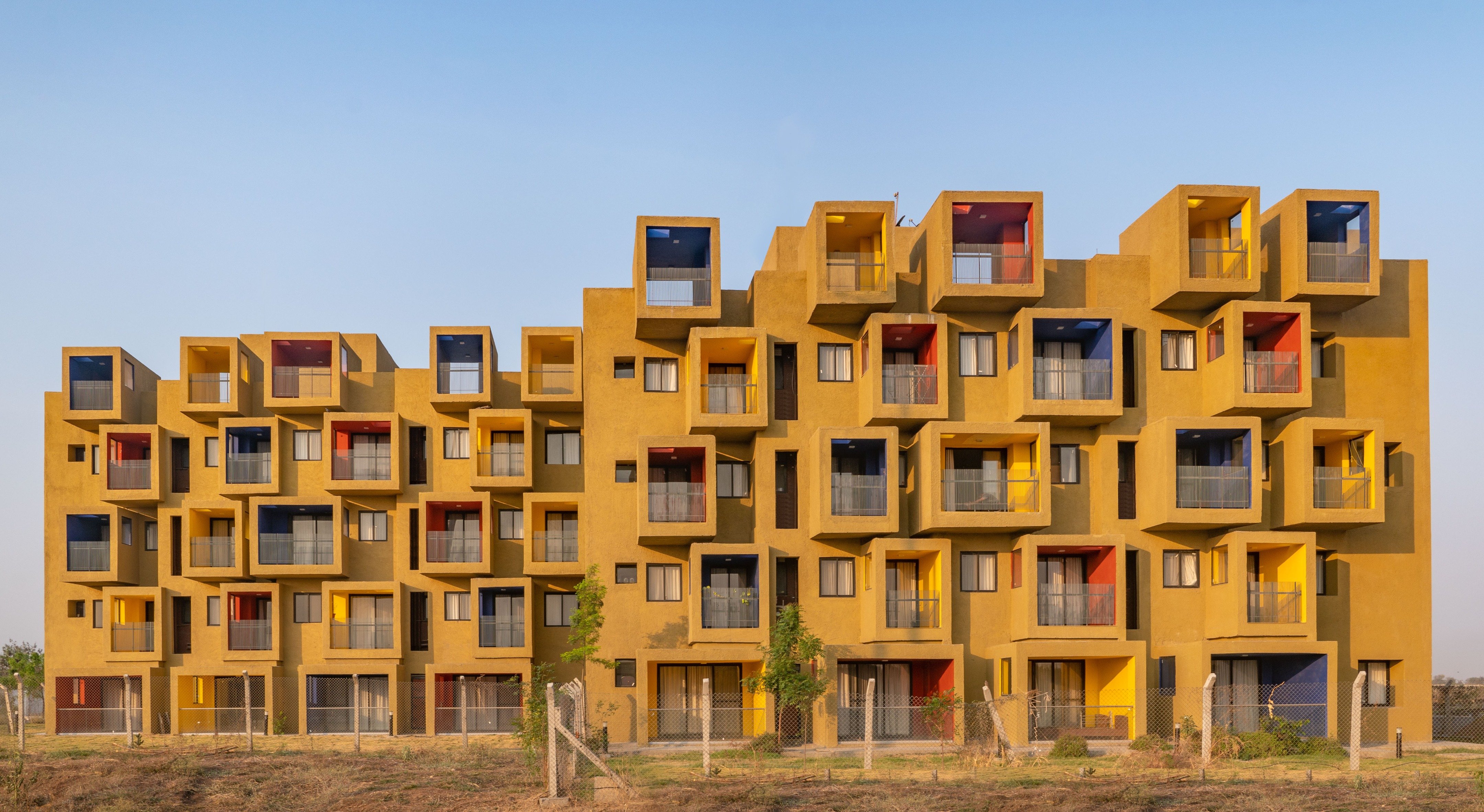 色彩立方的雕塑住宅丨印度丨Sanjay Puri Architects-23