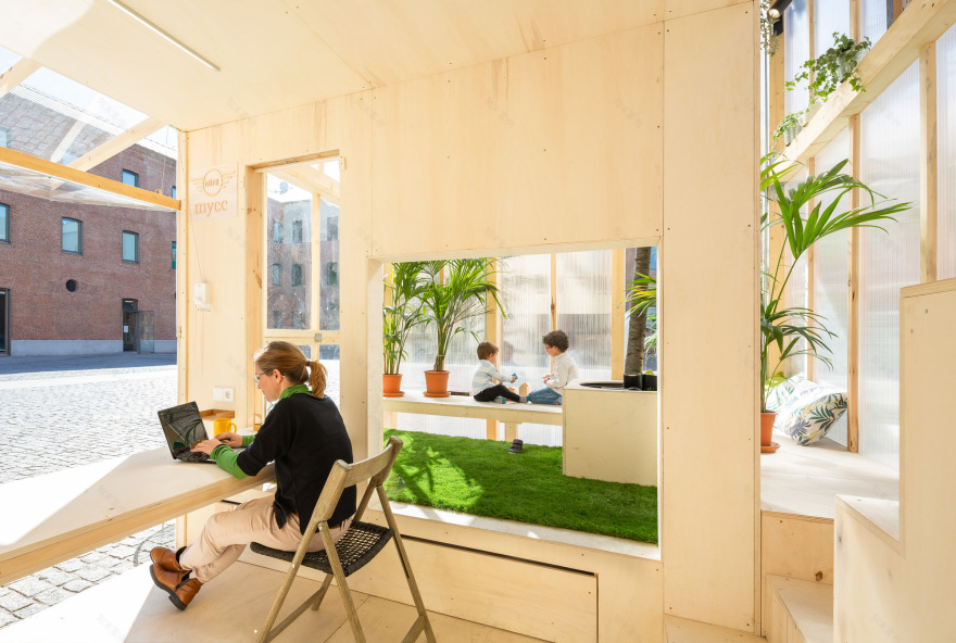 Urban House Installation / MYCC-26