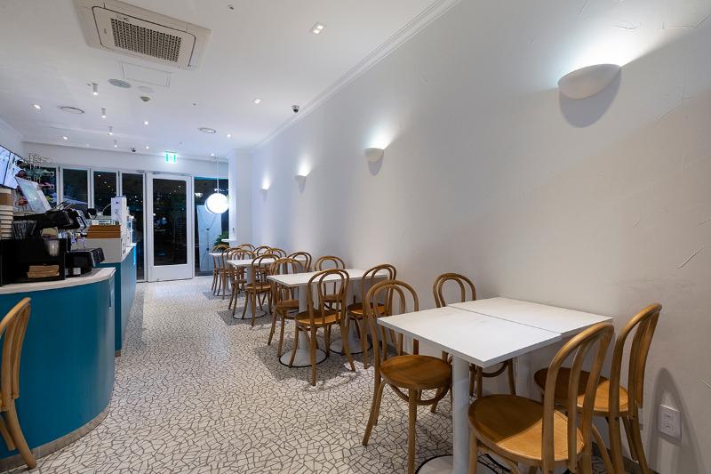 简约 15 坪小公寓，色彩点亮生活-10