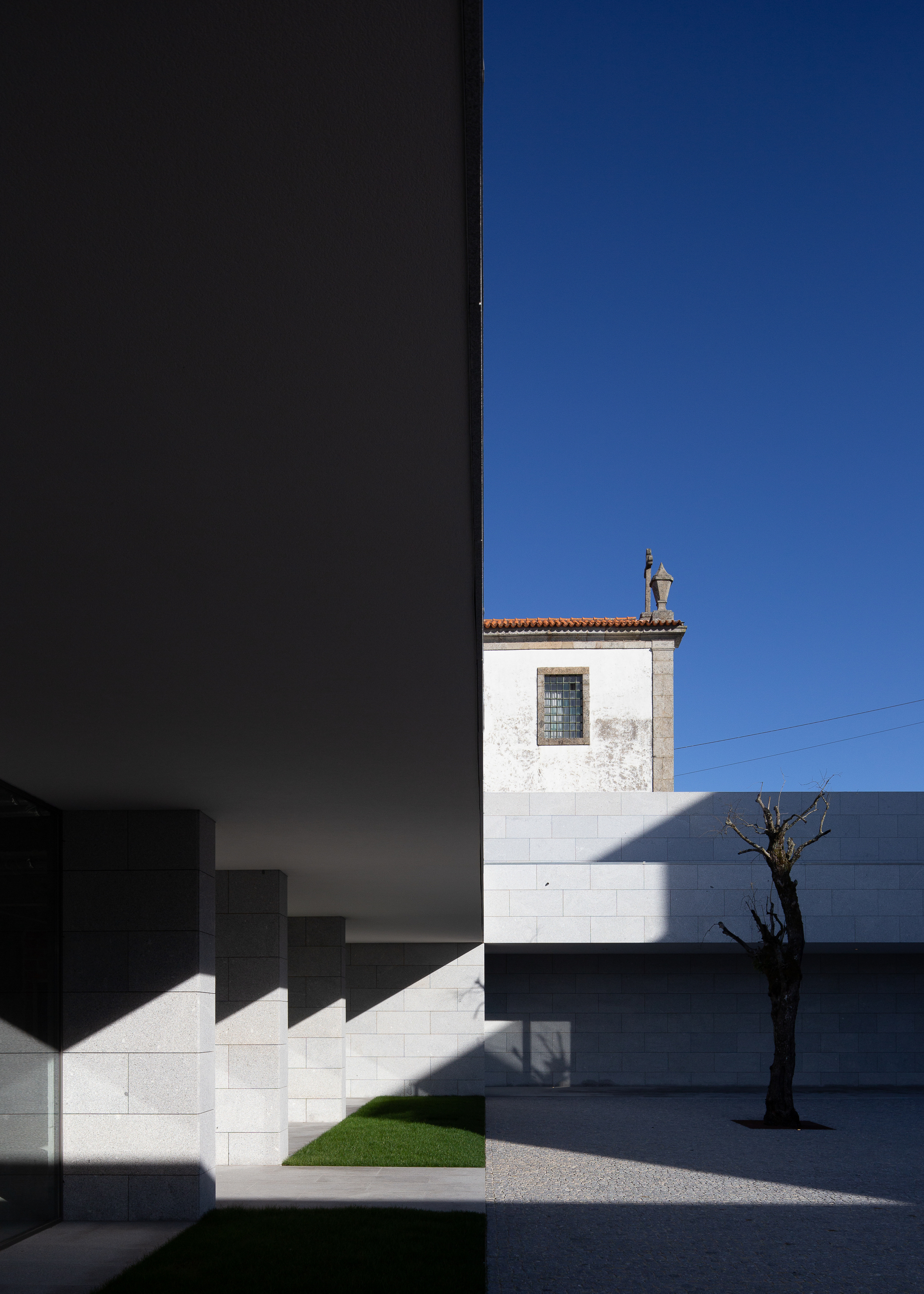 Divino Salvador Church / Vitor Leal Barros Architecture-32