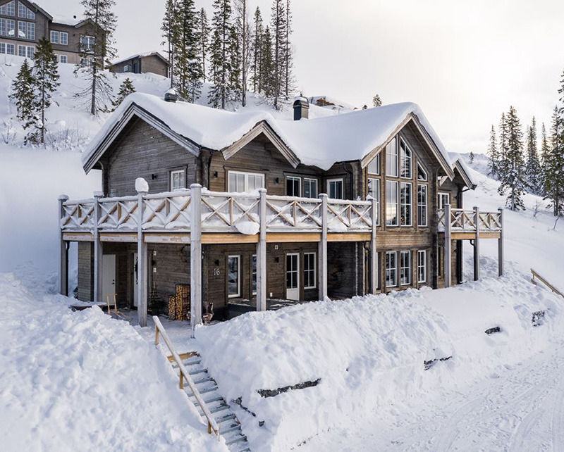 瑞典山间滑雪胜地里的温馨木屋-2