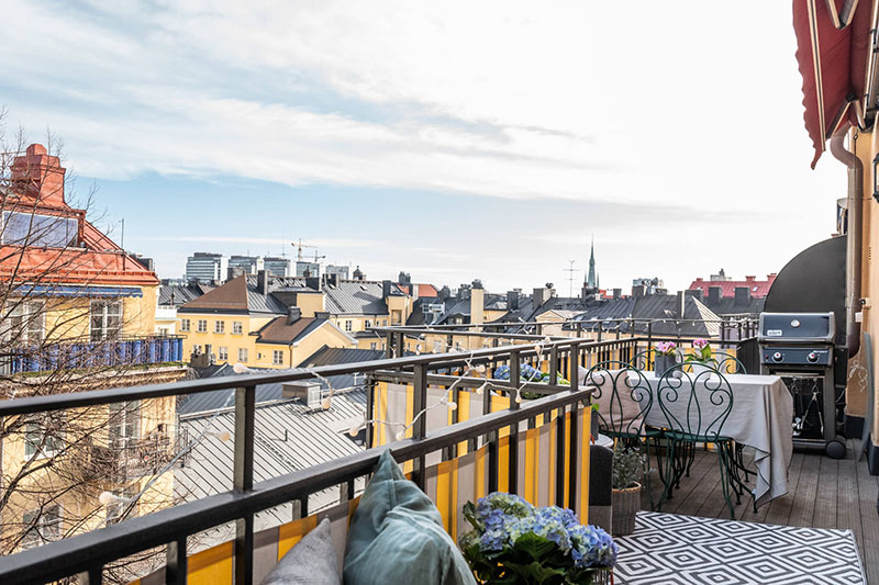 斯德哥尔摩两层公寓，白色调顶层卧室打造宁静空间-7