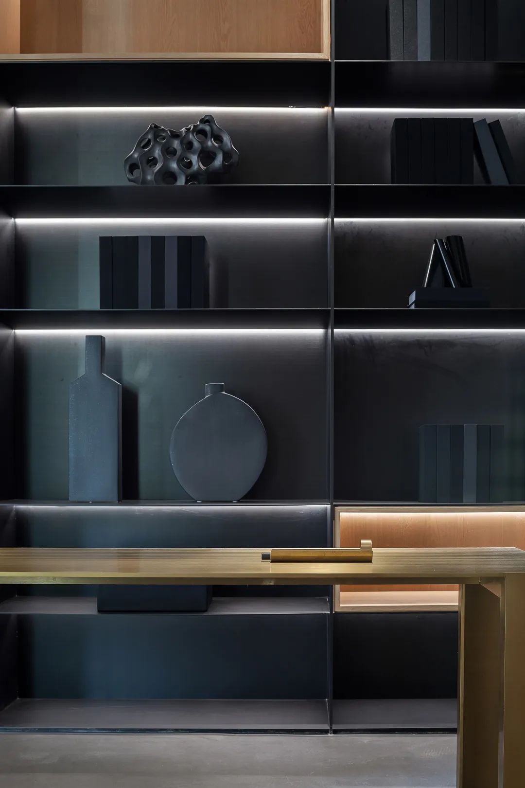 厦门 RAVA 旗舰店 | 现代简约美学空间-44