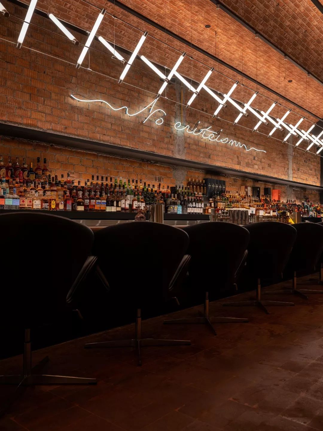 MILL 乐堤港店 | 红砖金属打造未来感酒吧空间-46