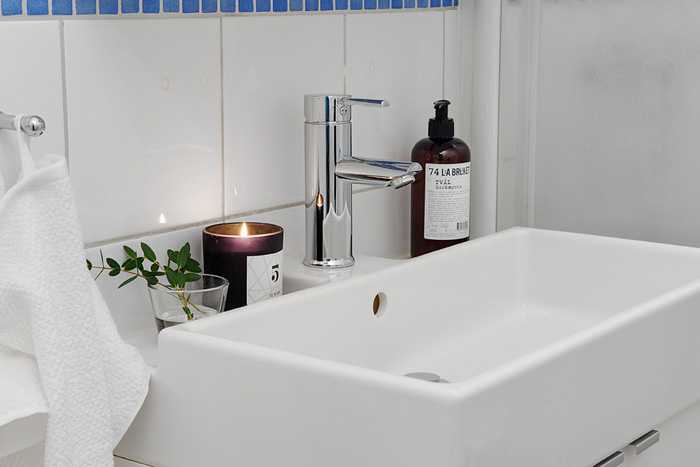 瑞典城市公寓的印花墙纸设计-29