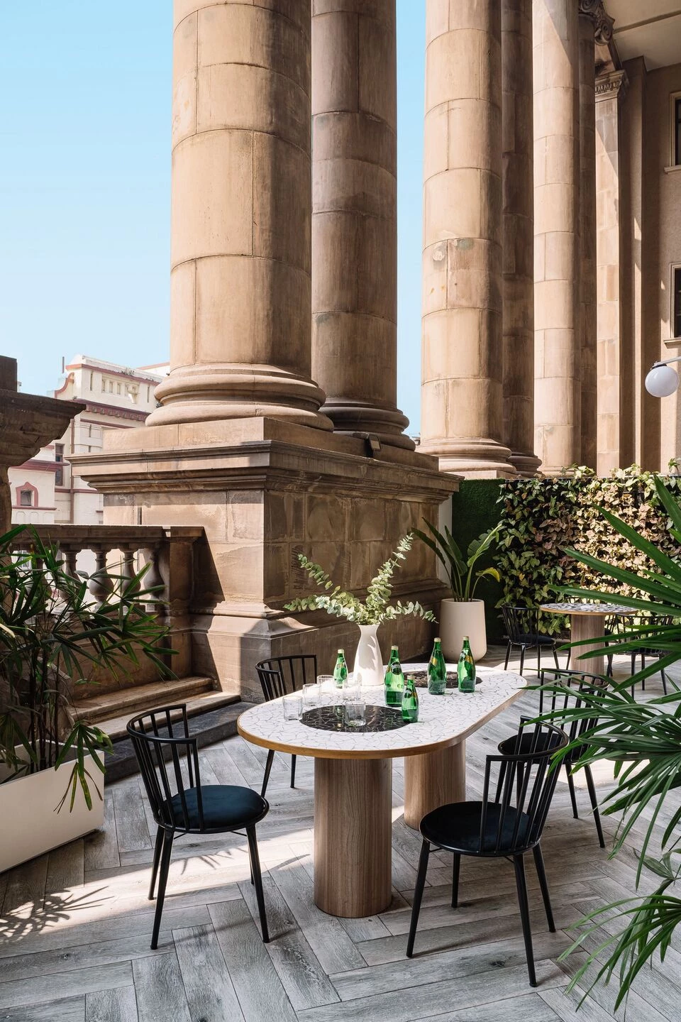 半弧办公室丨印度加尔各答丨Spaces & Design-10