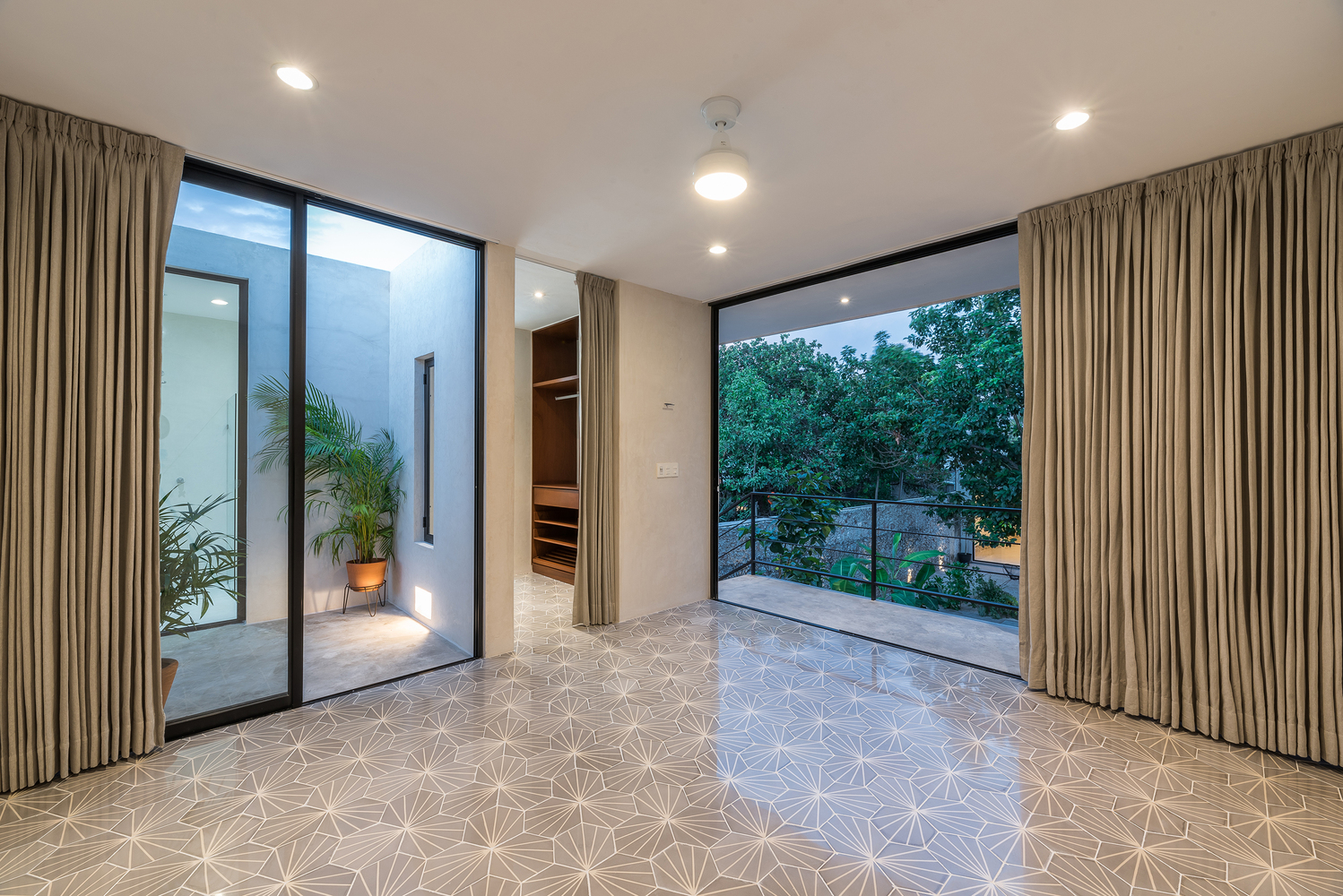 墨西哥 50 年代住宅的现代翻新-52