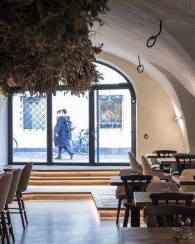 Bogen bistro · 历史拱顶下的鲜花小馆丨意大利丨noa*