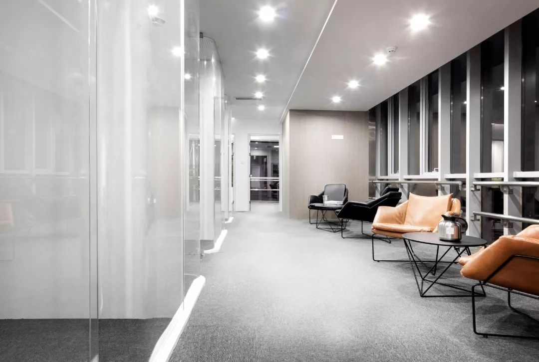 《白日梦》——现代科技风格的脑开发机构设计-15