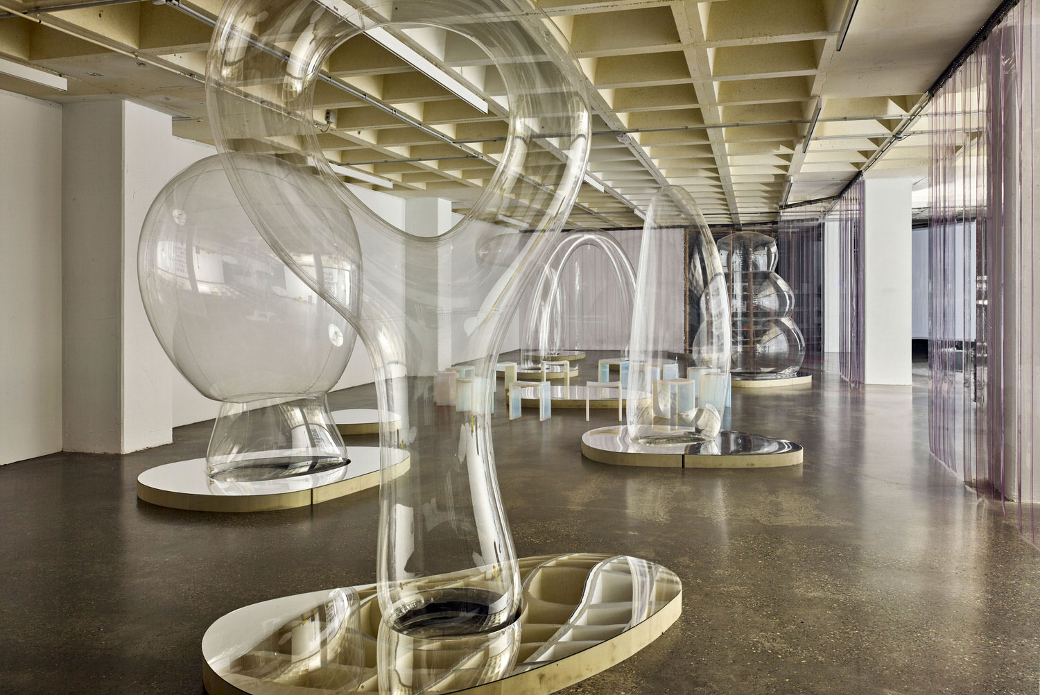 米兰设计周 | 复古未来主义,穿越时空的设计魅力-57