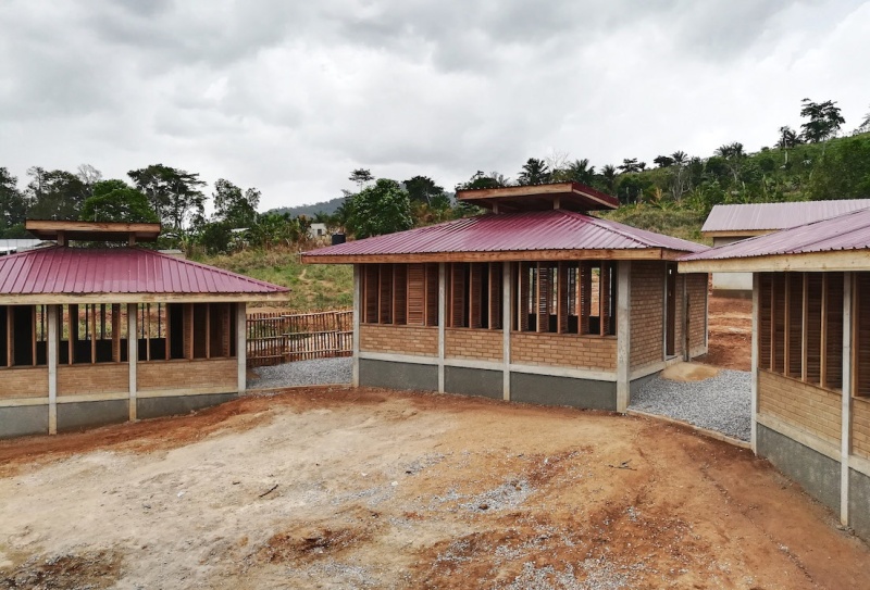 加纳达芒社区学校-70