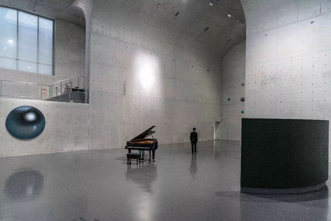 李姝睿艺术之旅 | 从寺庙到波浪的视觉探索-36