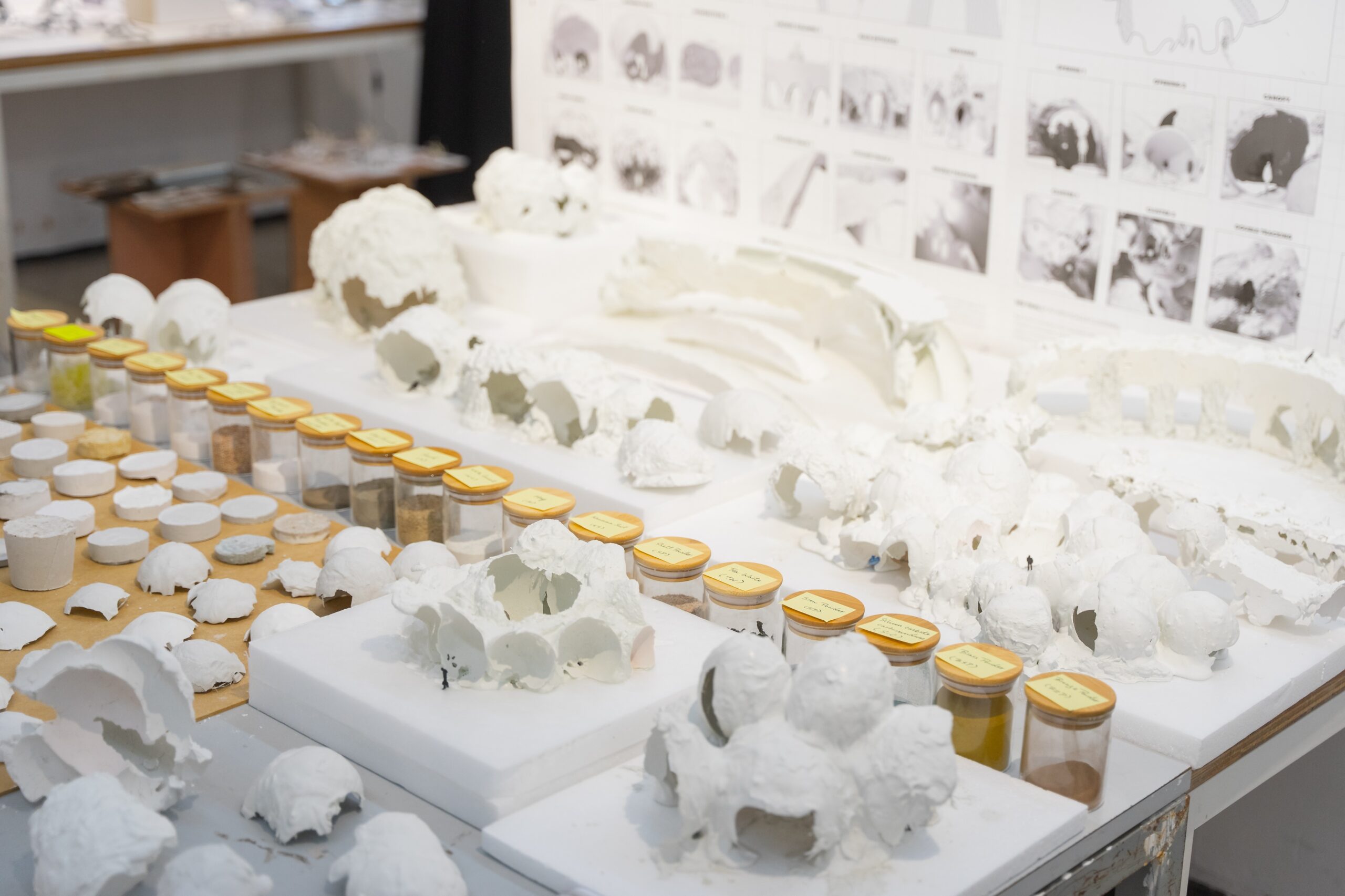 探索虚空与材料的个性  景观建筑丨中国香港-11