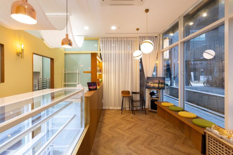 十平米温馨糖果店，简约设计展现精致氛围-5