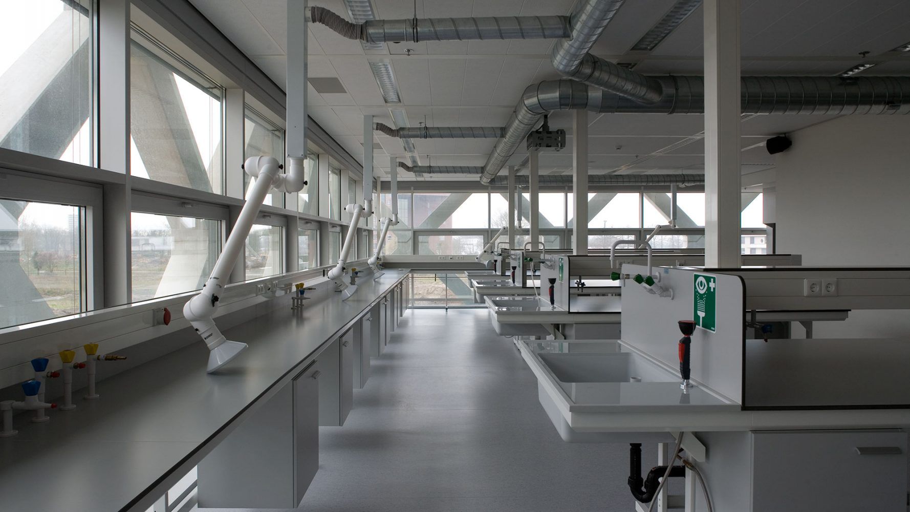 荷兰农业科技大学 Atlas Building | 灵活多变,环保可持续-8