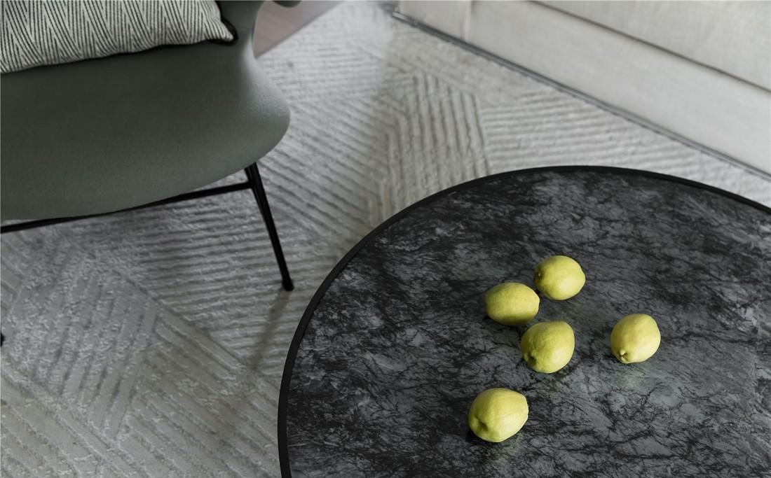 旧宅翻新变现代简约大宅,收纳空间丰富-20