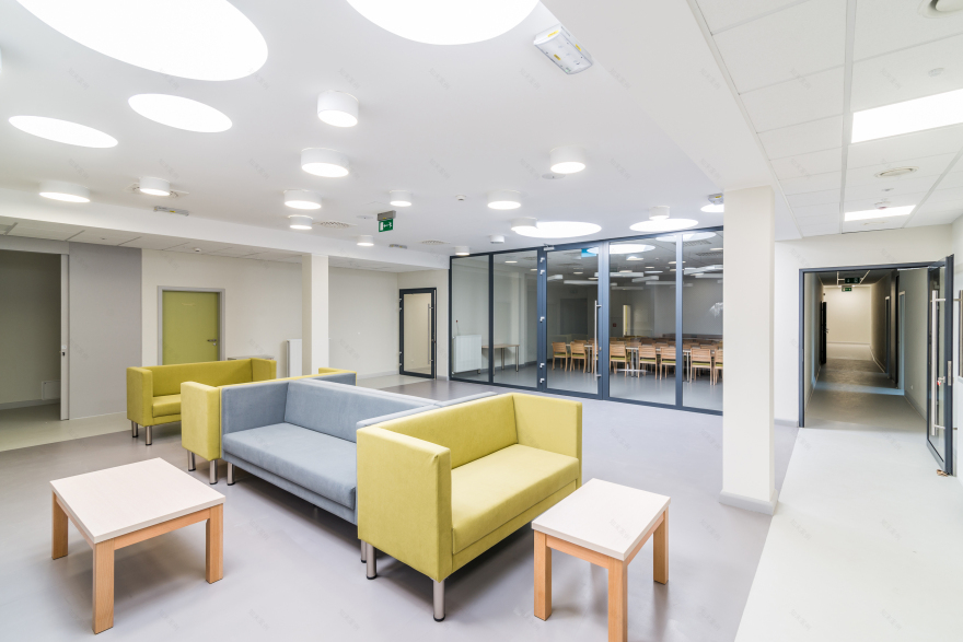 波兰老年医疗酒店综合体设计-48