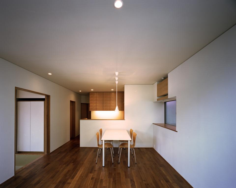 【白鷺の家】吊り橋のように宙に浮くバルコニーの家丨日本京都丨（株）プライム一級建築士事務所-7