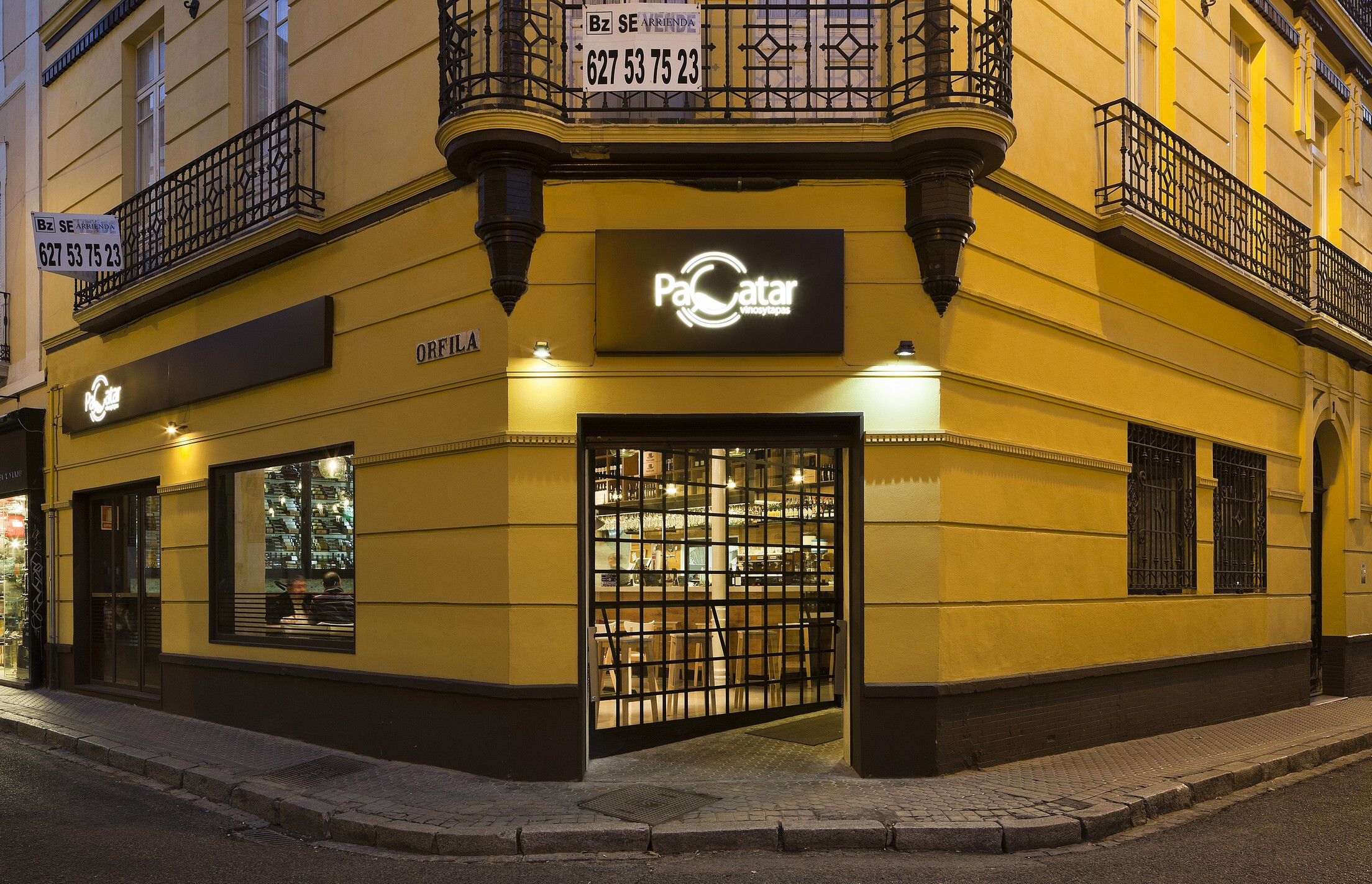 西班牙塞维利亚葡萄酒主题餐厅-8