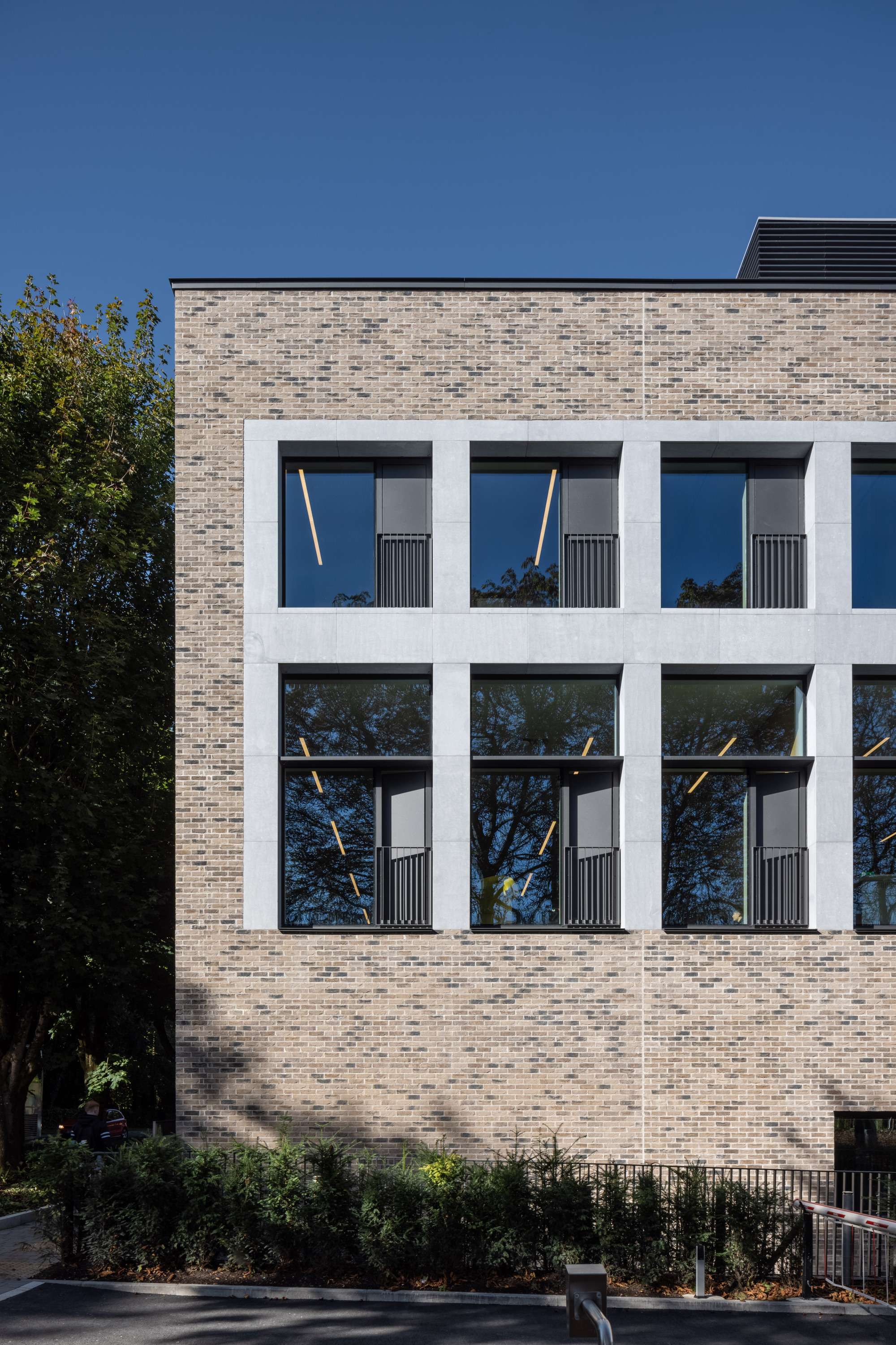 University of Limerick Student Center / Carr Cotter & Naessens-30