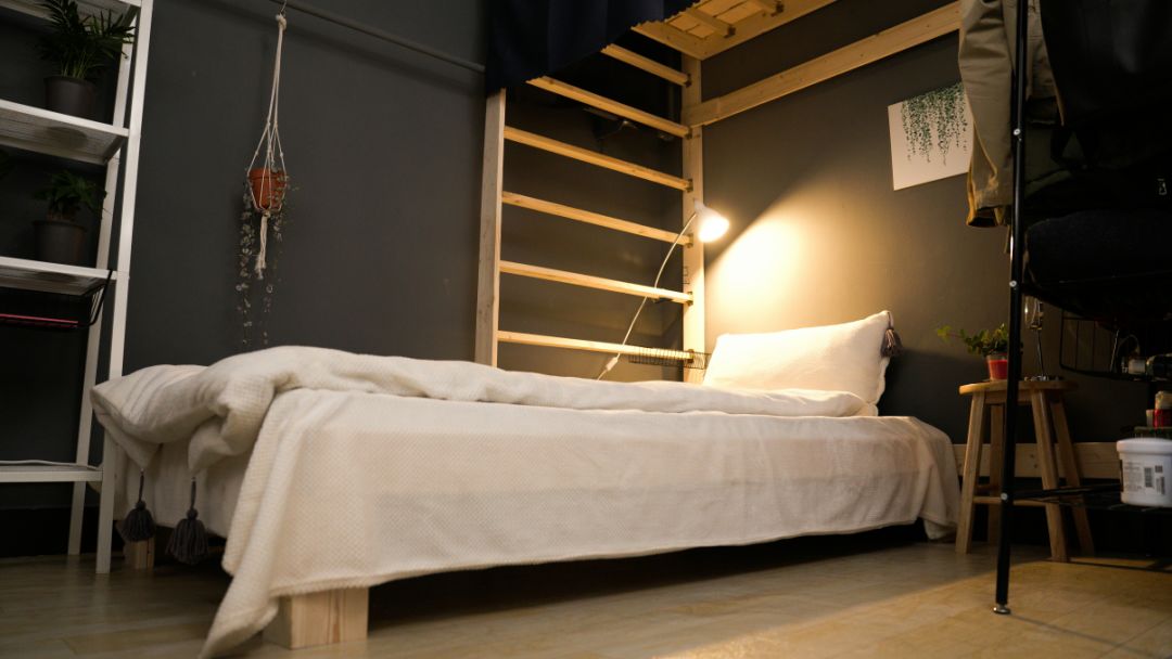 1000元爆改阁楼：两男同床2年后，我帮他们分居了。。。-92