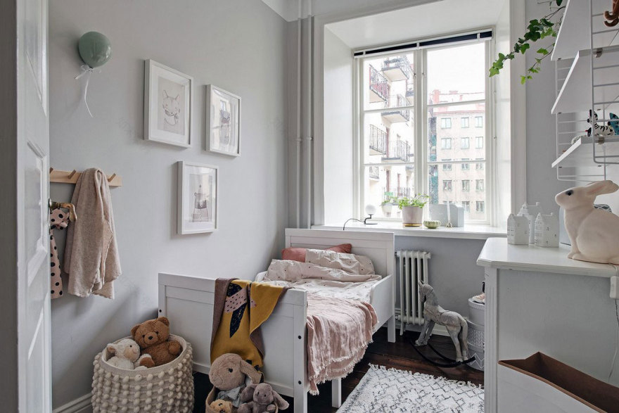 瑞典年轻家庭蓝橙公寓,呈现温馨海洋风格-26