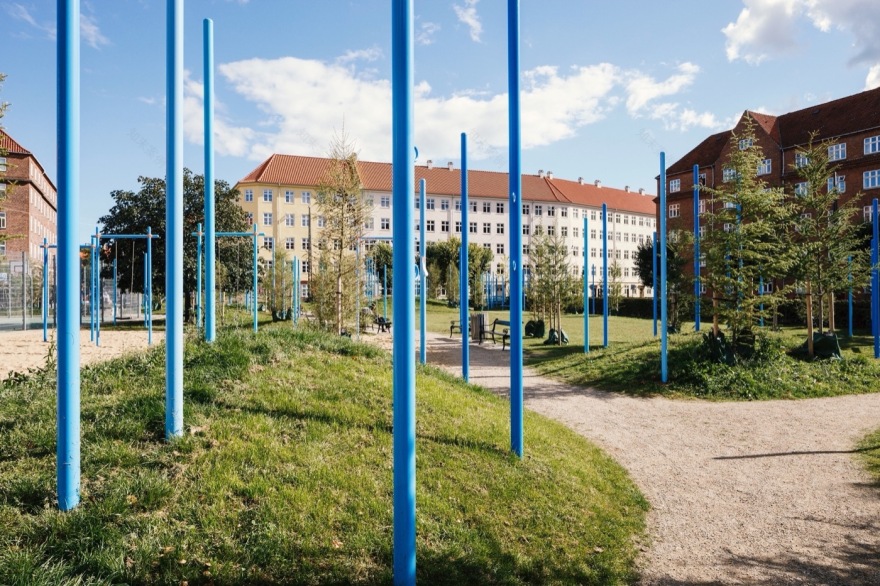 哥本哈根趣味活动公园 · Guldbergs Plads 的绿色魔力-14