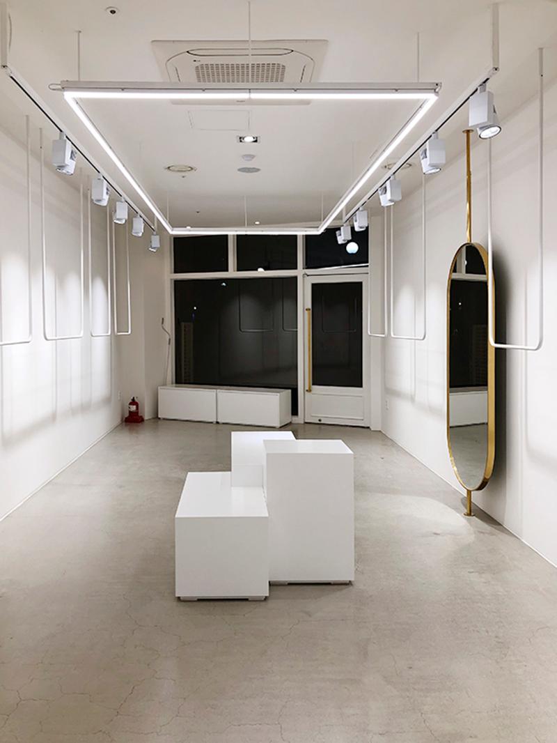 20 平米儿童服装店，现代简约风格典范-10