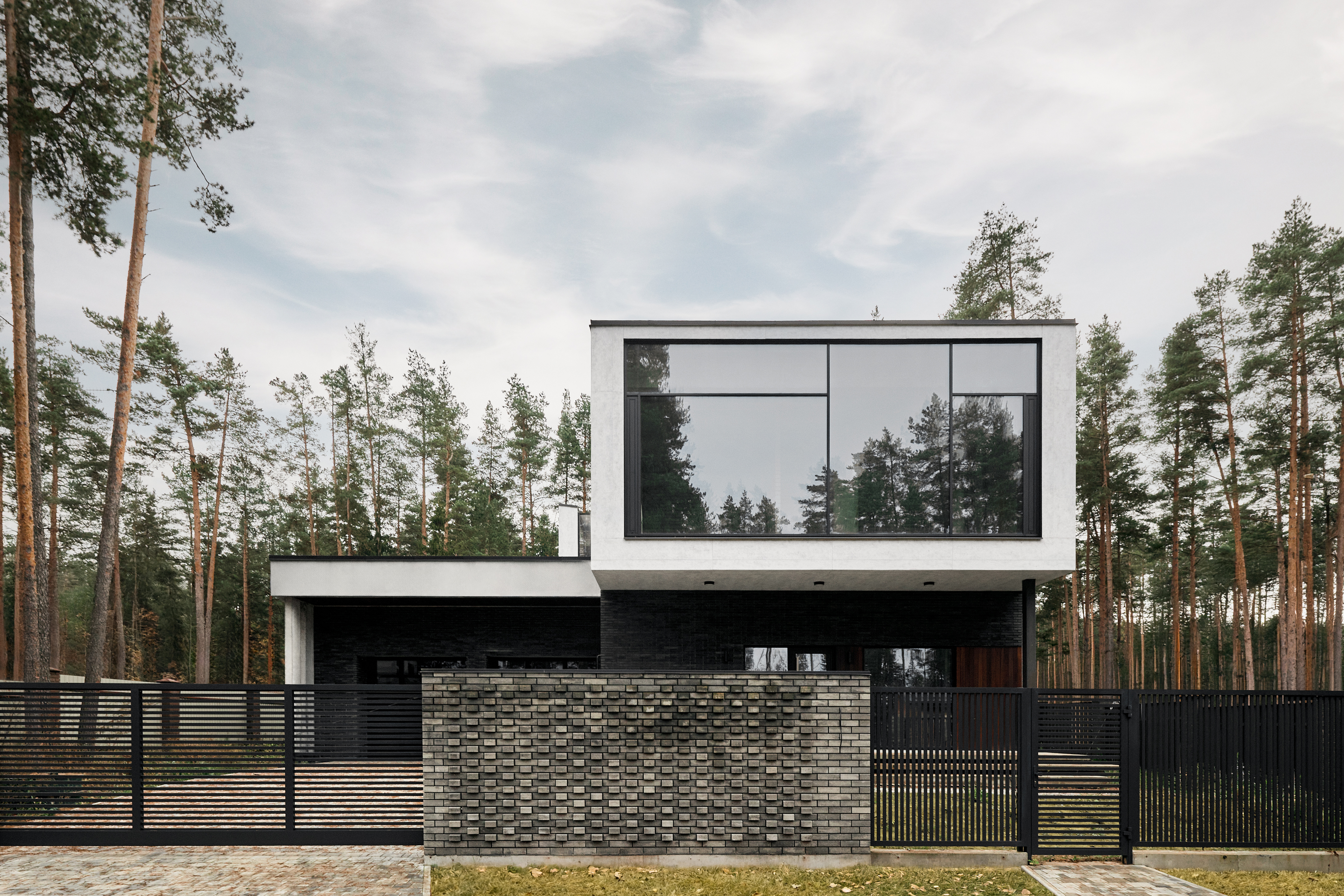 TR 之家（注：TR如果有具体指代含义，需结合实际内容进行更准确翻译，此处因缺乏更多信息，只能按字面直译为TR 之家） 丨俄罗斯特维尔丨ZROBIM architects-0