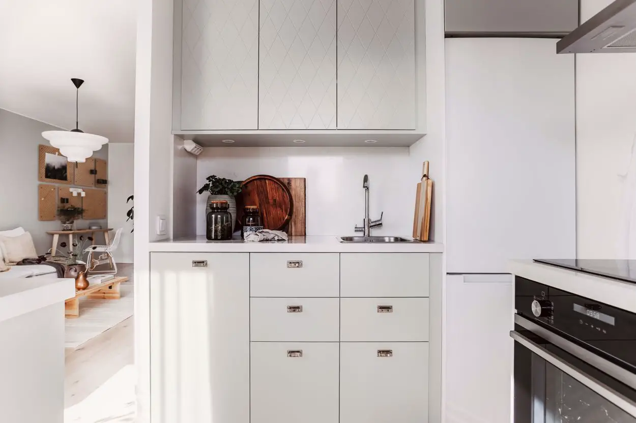 瑞典 38m2 温馨小户型公寓,秋日暖阳与现代设计的完美融合-9