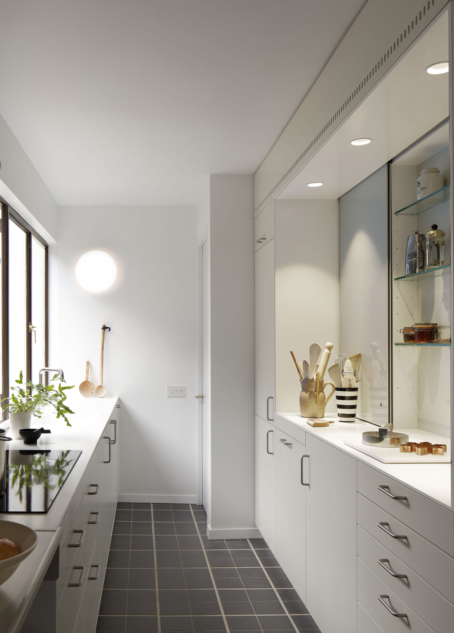 伦敦“海盖特高地 II”现代主义公寓翻新-29